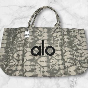 ALO Yoga Gray Tie-Dye Canvas Tote with Black Logo